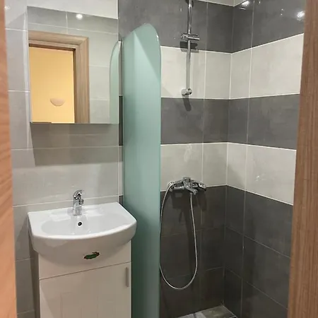 Zaraaparthotel
