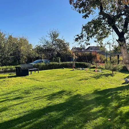 Zaraaparthotel 3* סופיה