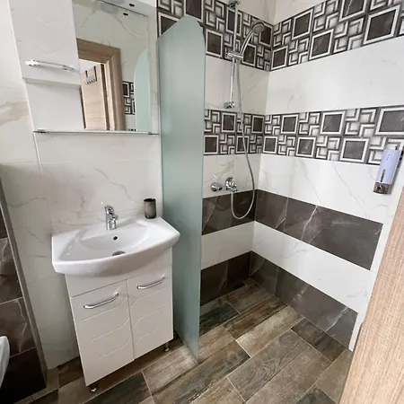 Zaraaparthotel