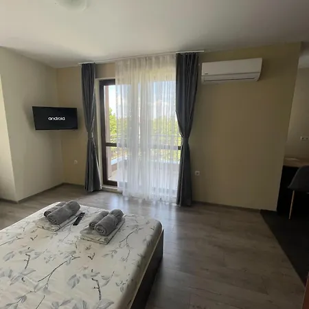 Zaraaparthotel 아파트호텔 3*